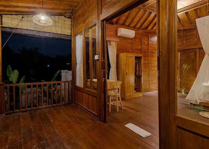 Casa Wooden