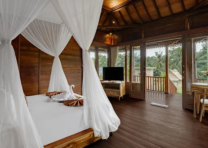 Casa Wooden Villa *
