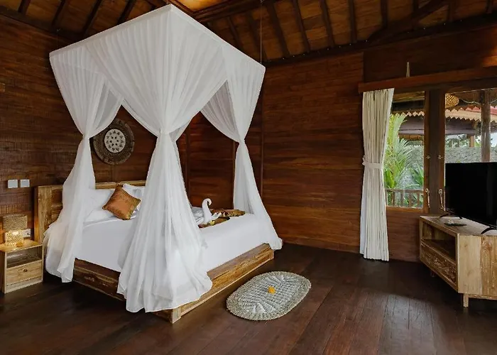 Casa Wooden Villa Ubud